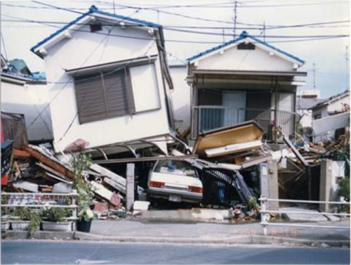 倒壊家屋